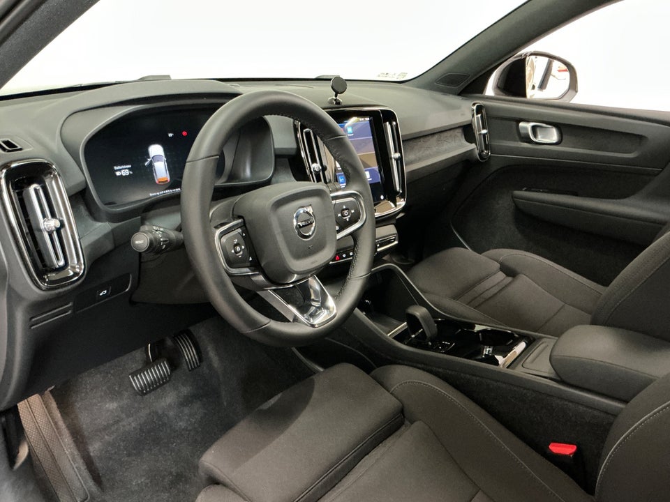 Volvo XC40 P6 ReCharge Core 5d