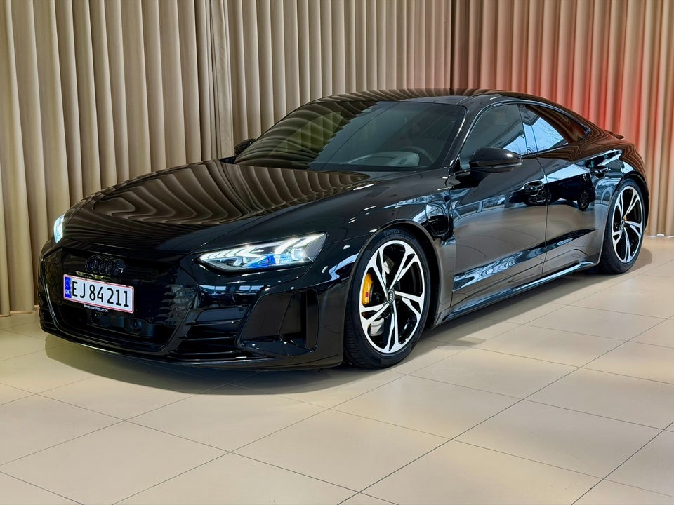 Audi e-tron GT quattro 4d