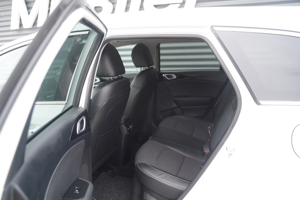 Kia Ceed 1,6 PHEV Upgrade SW DCT 5d