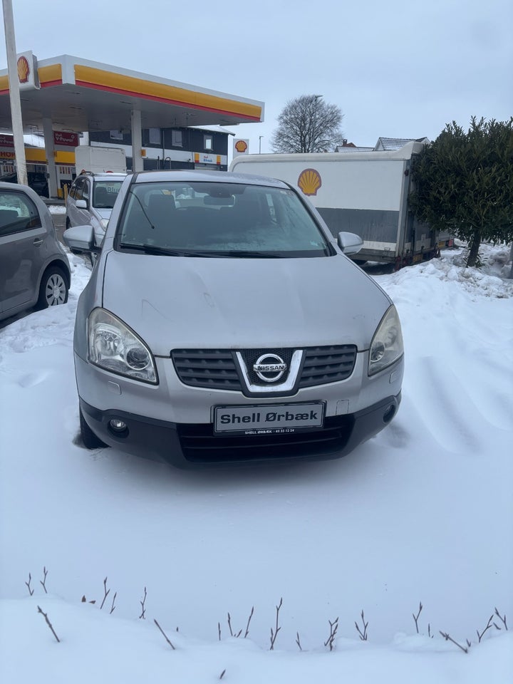 Nissan Qashqai 1,6 Acenta 5d