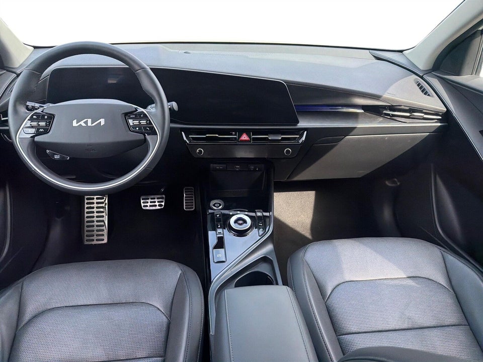 Kia Niro 64 EV Premium 5d