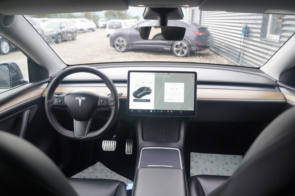Tesla Model Y Long Range AWD 5d