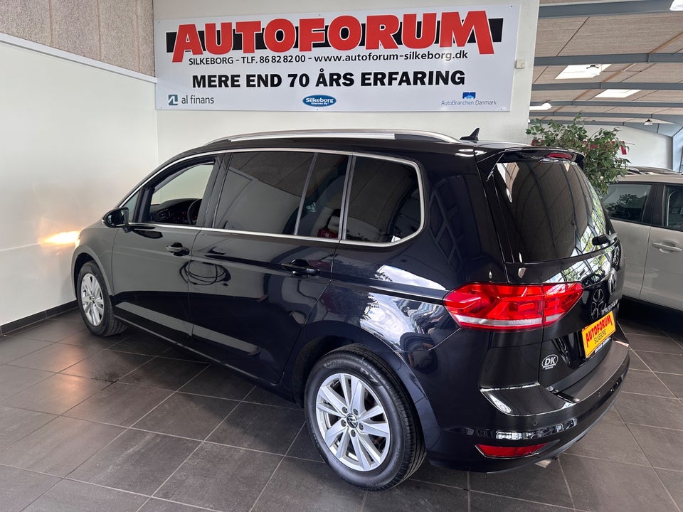 VW Touran 2,0 TDi 150 Highline DSG Van 5d