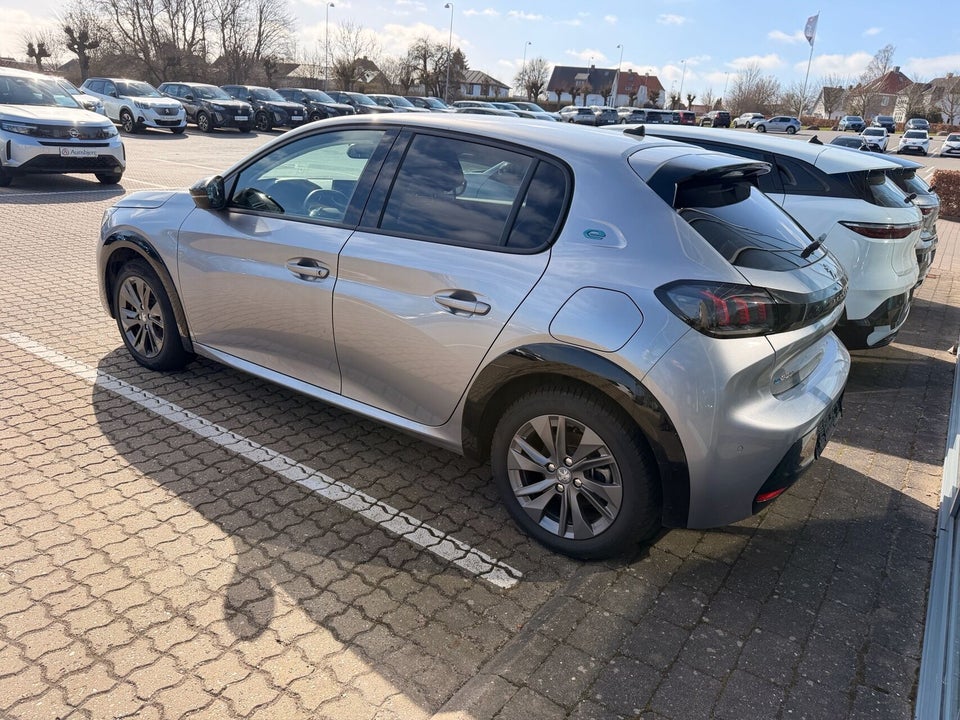 Peugeot e-208 50 Allure 5d