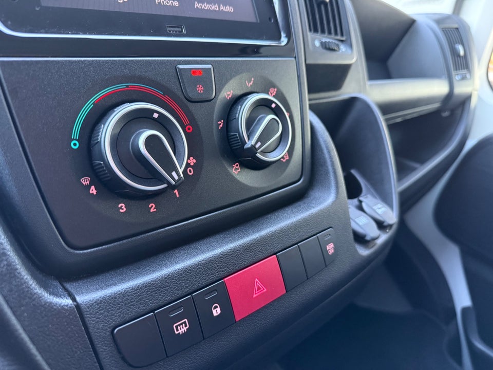 Citroën Jumper 33 2,2 BlueHDi 140 L2H2 FlexLine