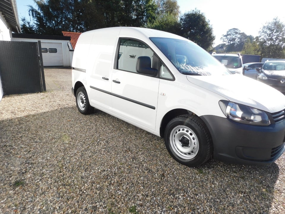 VW Caddy 1,6 TDi 102 BMT Van 5d