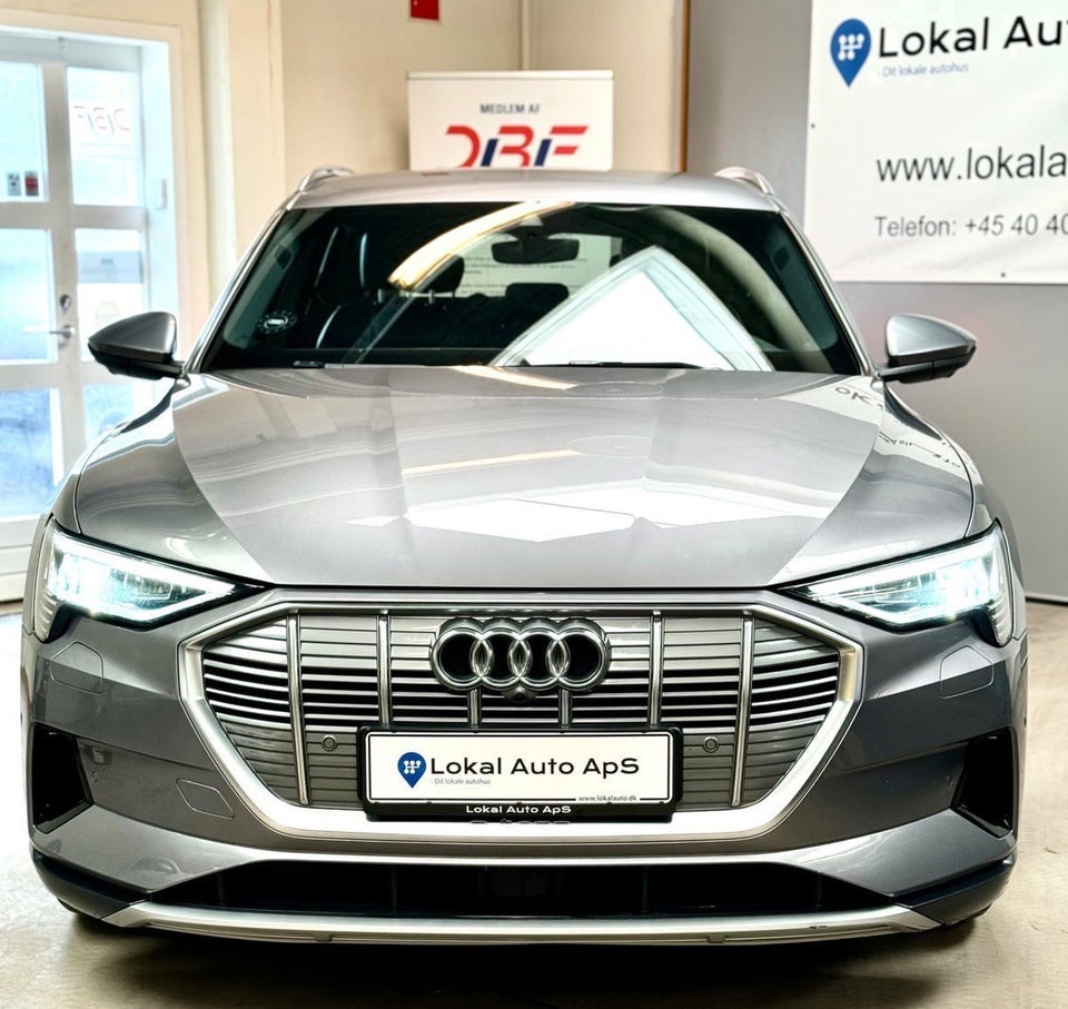 Audi e-tron 55 S-line quattro 5d