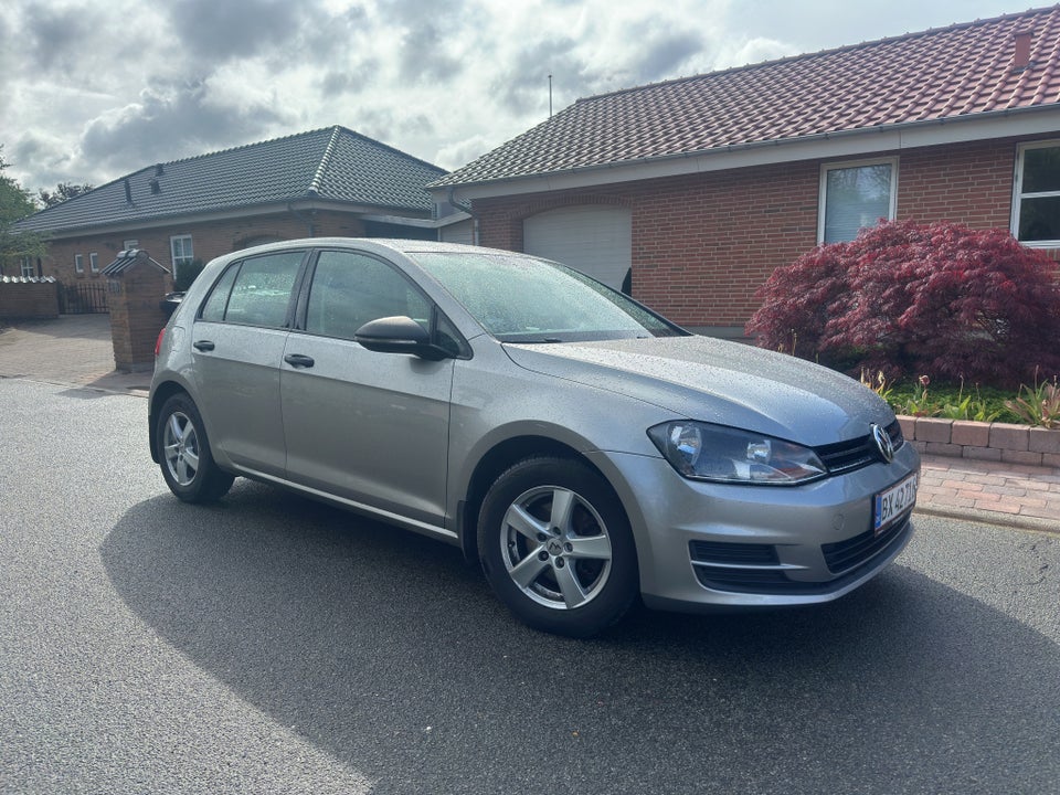 VW Golf VII 1,2 TSi 85 Startline BMT 5d