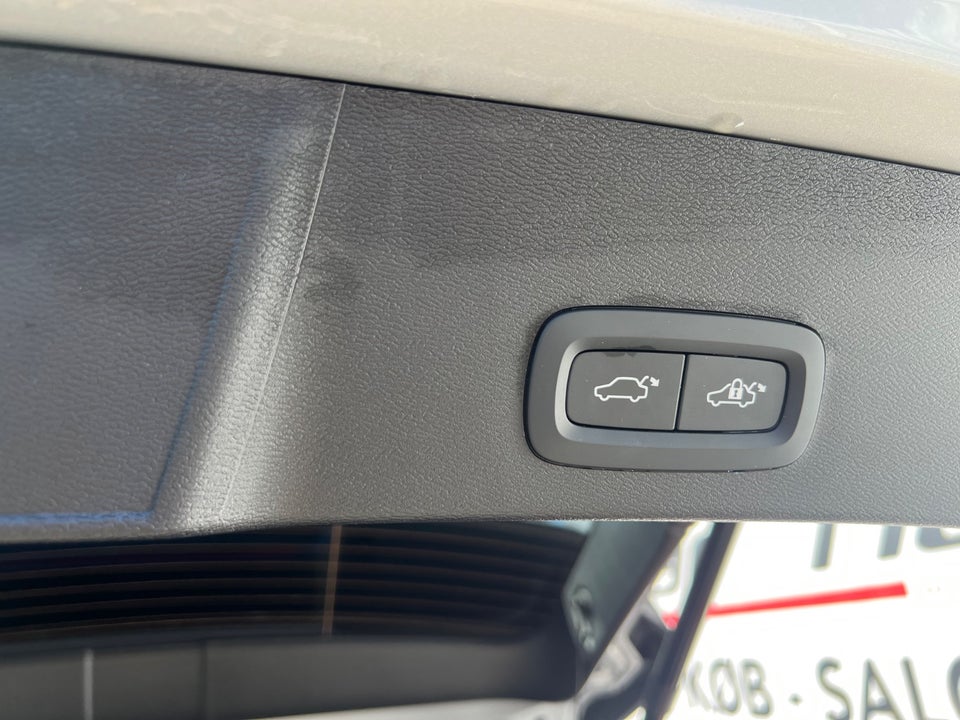 Volvo XC40 P6 ReCharge Plus 5d