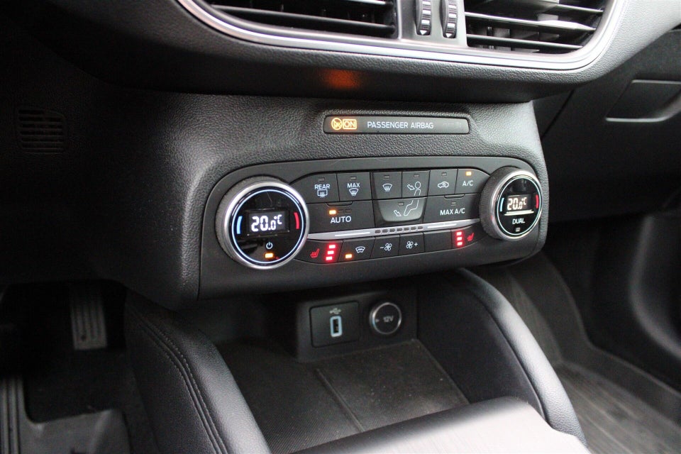 Ford Focus 1,5 EcoBoost Titanium stc. aut. 5d