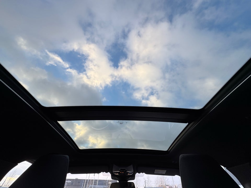 BMW iX1 eDrive20 Fully Charged M-Sport 5d