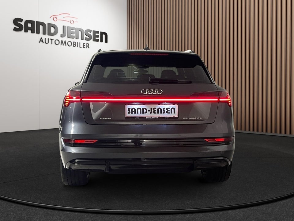 Audi e-tron 55 S-line quattro 5d