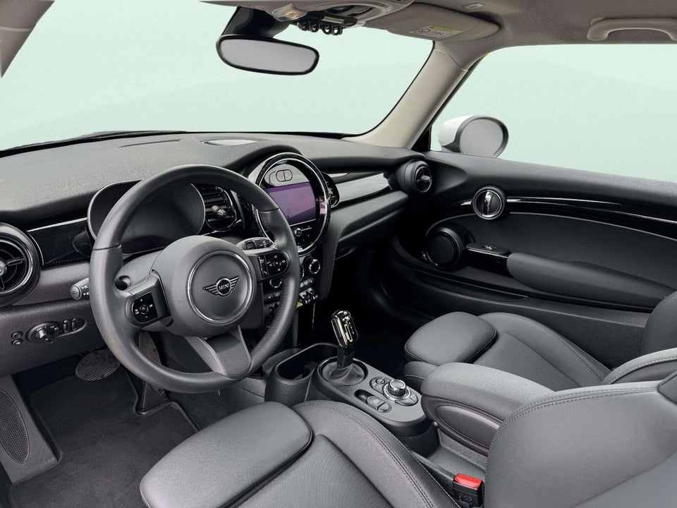 MINI Cooper SE Classic Trim 3d