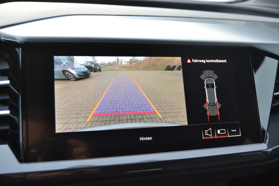 Audi Q4 e-tron 40 edition one S-line 5d