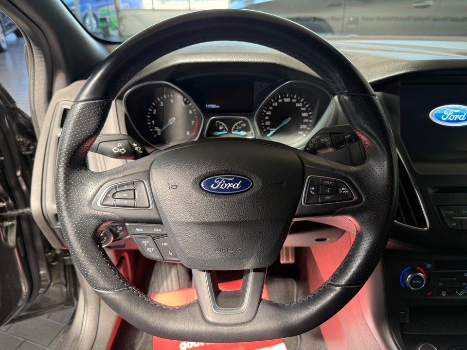 Ford Focus 1,5 EcoBoost ST-Line stc. 5d