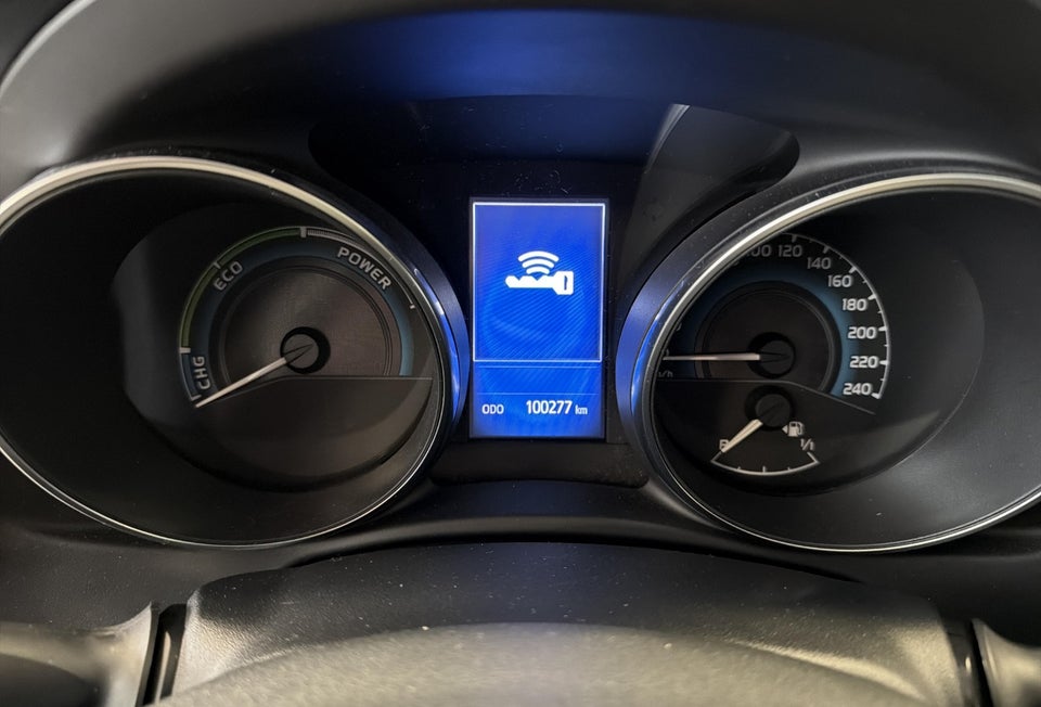 Toyota Auris 1,8 Hybrid H2 Comfort Touring Sports CVT 5d