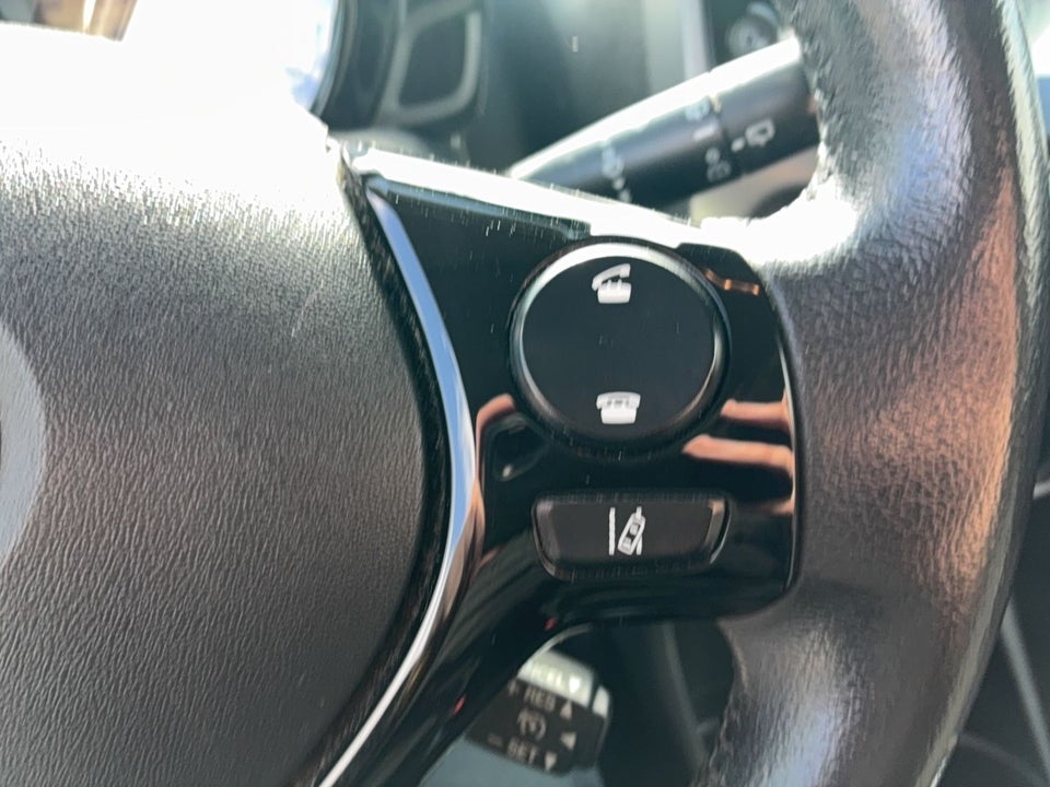 Toyota Aygo 1,0 VVT-i x-play 5d