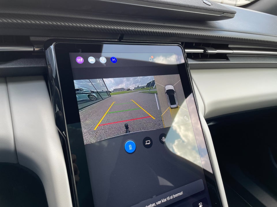 Ford Explorer 84 Premium Extended Range AWD 5d