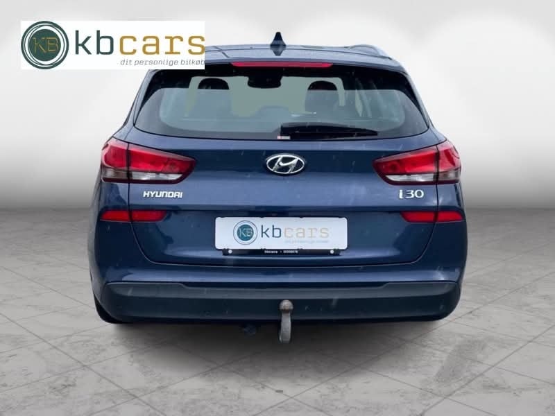 Hyundai i30 1,6 CRDi 110 Trend stc. DCT 5d