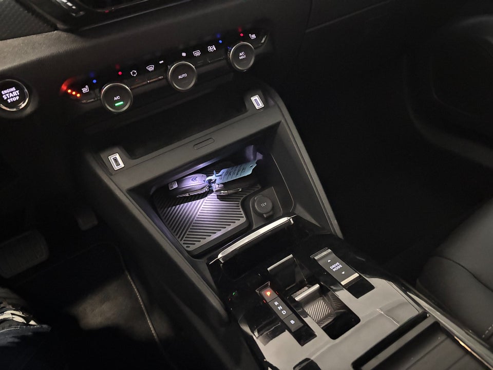 Citroën ë-C4 X 50 Shine 4d