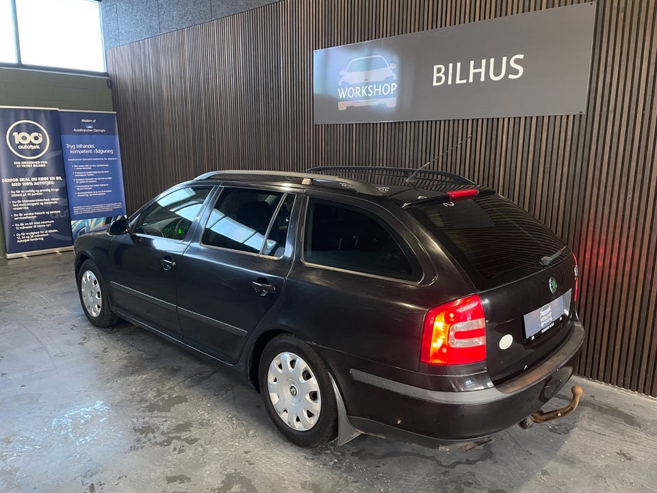 Skoda Octavia 1,8 TSi 160 Ambiente Combi 5d