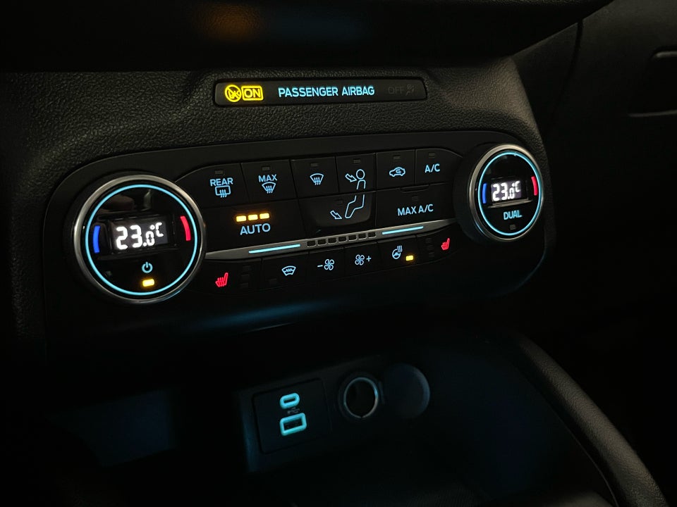 Ford Kuga 2,5 PHEV Vignale CVT 5d