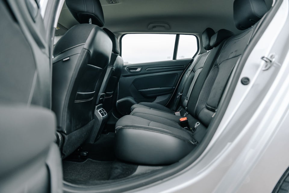 Renault Megane IV 1,2 TCe 100 Zen Sport Tourer 5d