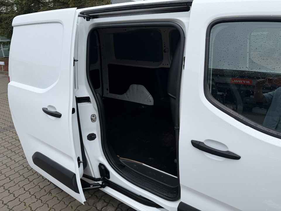 Peugeot Partner 1,5 BlueHDi 130 L2V2 Plus EAT8 Van