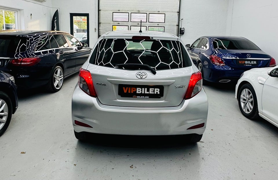 Toyota Yaris 1,0 VVT-i T2 Touch 5d