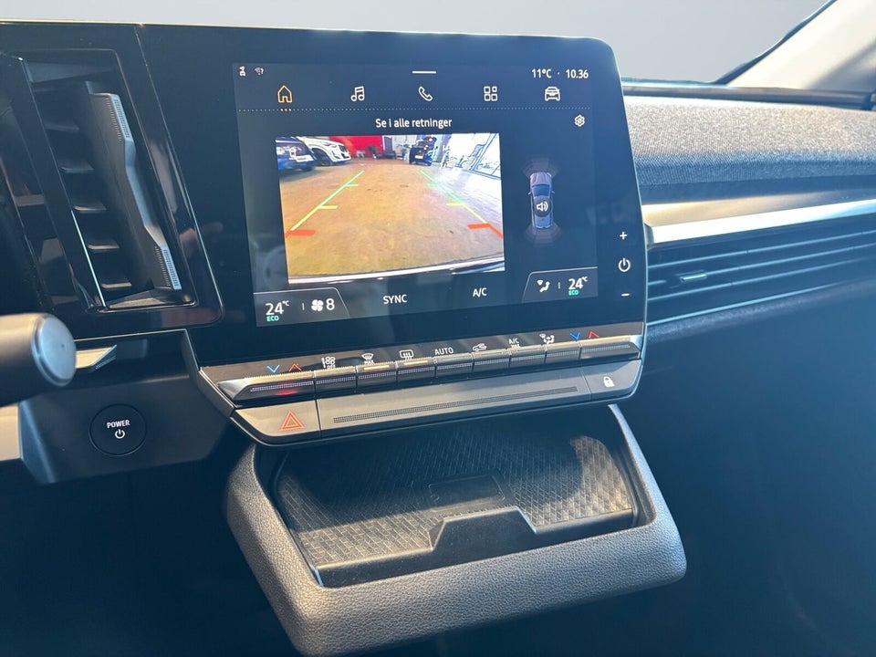 Renault Megane E-Tech 40 Equilibre 5d