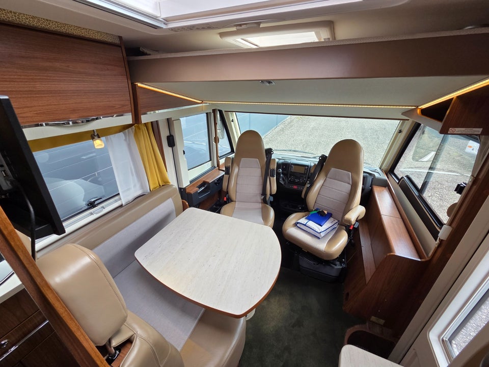 Euramobil Integra Line 2,3 JTD 655 EB 2d