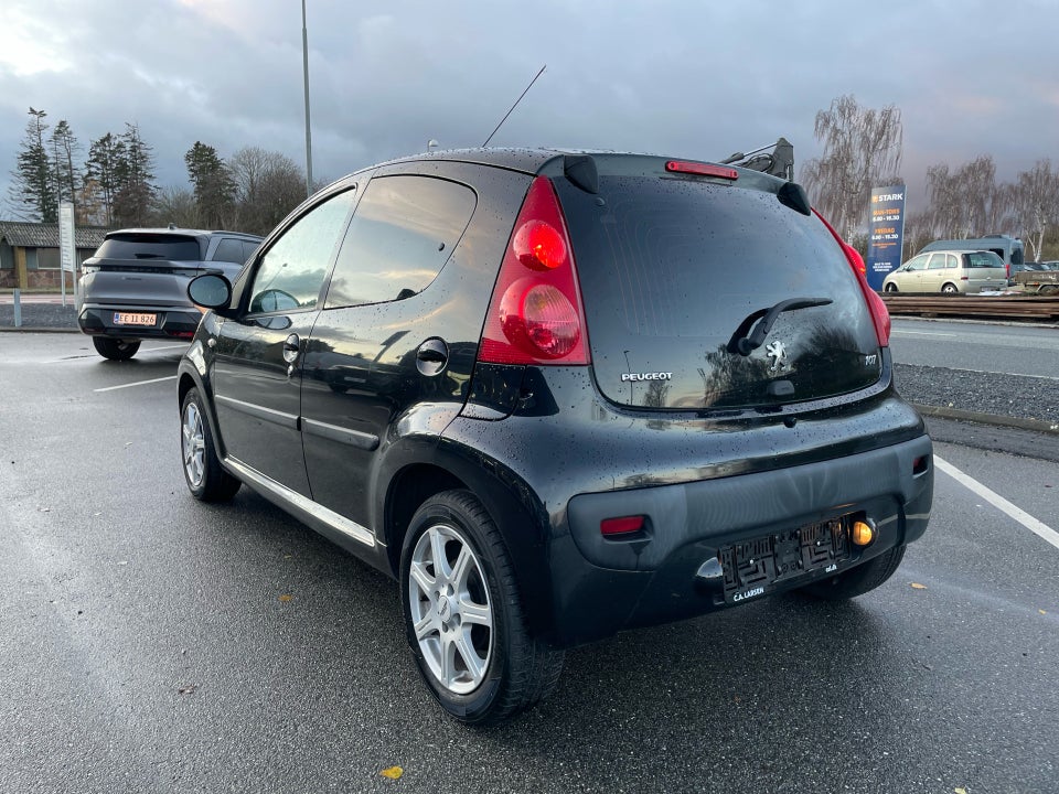 Peugeot 107 1,0 Active 5d