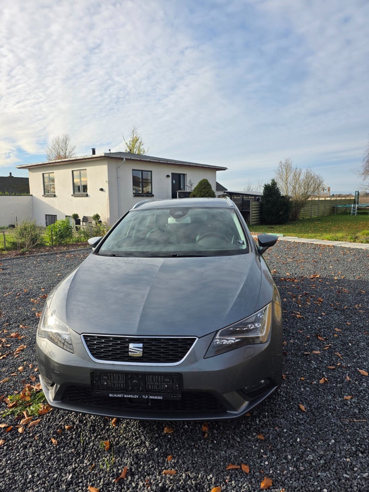 Seat Leon 1,6 TDi 110 Style Barcelona ST 5d