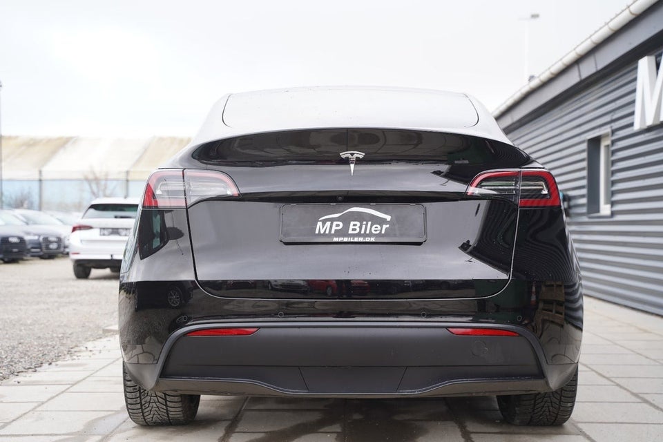 Tesla Model Y Long Range AWD 5d