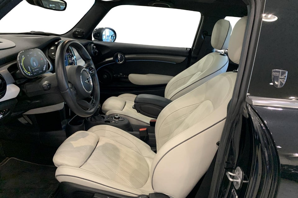 MINI Cooper SE Maximise 3d