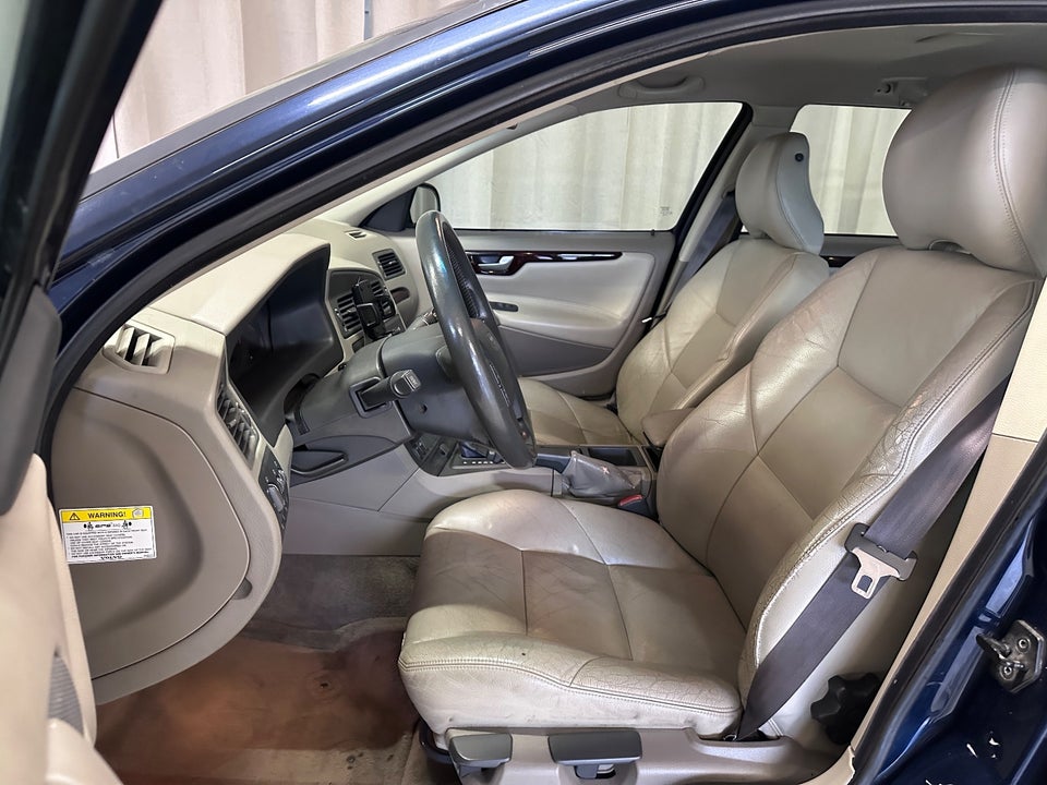 Volvo V70 2,4 T 200 aut. 5d