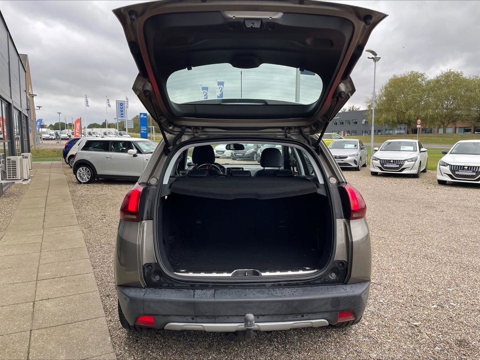 Peugeot 2008 1,6 BlueHDi 100 Allure 5d