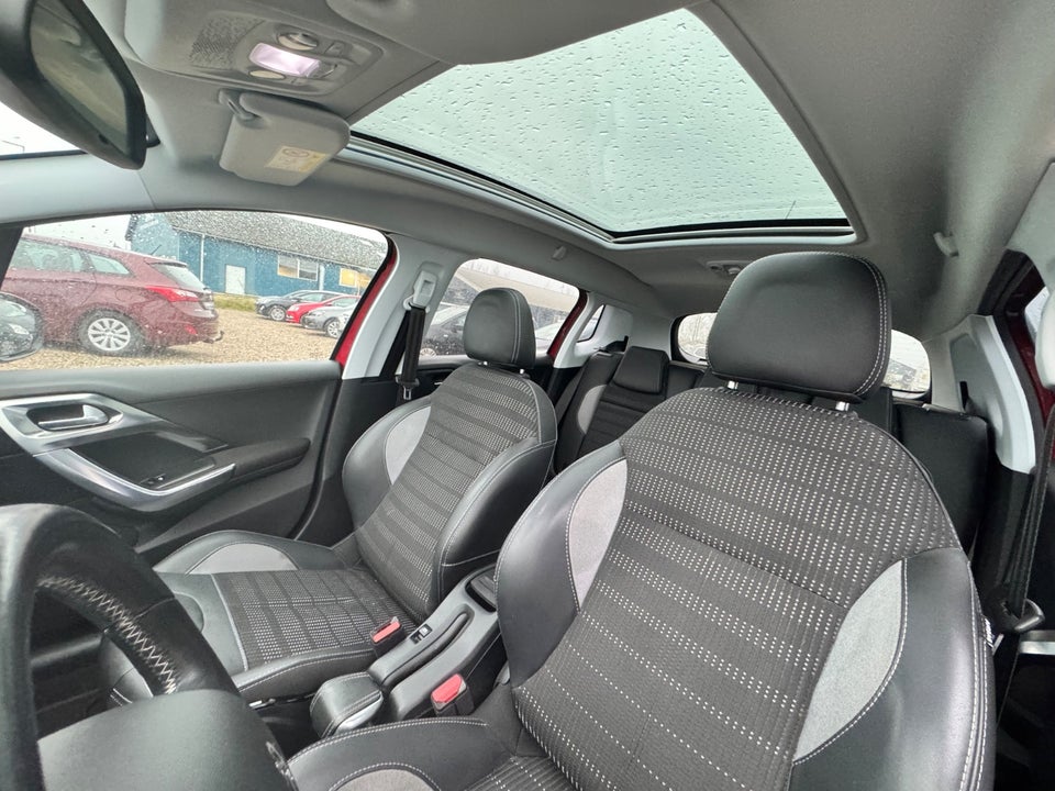 Peugeot 2008 1,6 BlueHDi 100 Allure Sky 5d