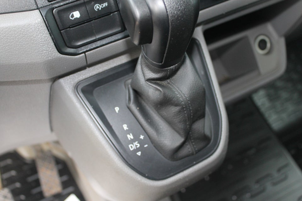 VW Crafter 35 2,0 TDi 177 Kassevogn L3H2 aut.