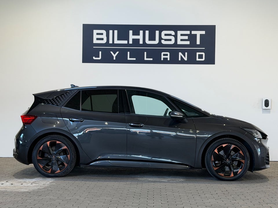 Cupra Born 77 e-Boost Dinamica Pack High 5d