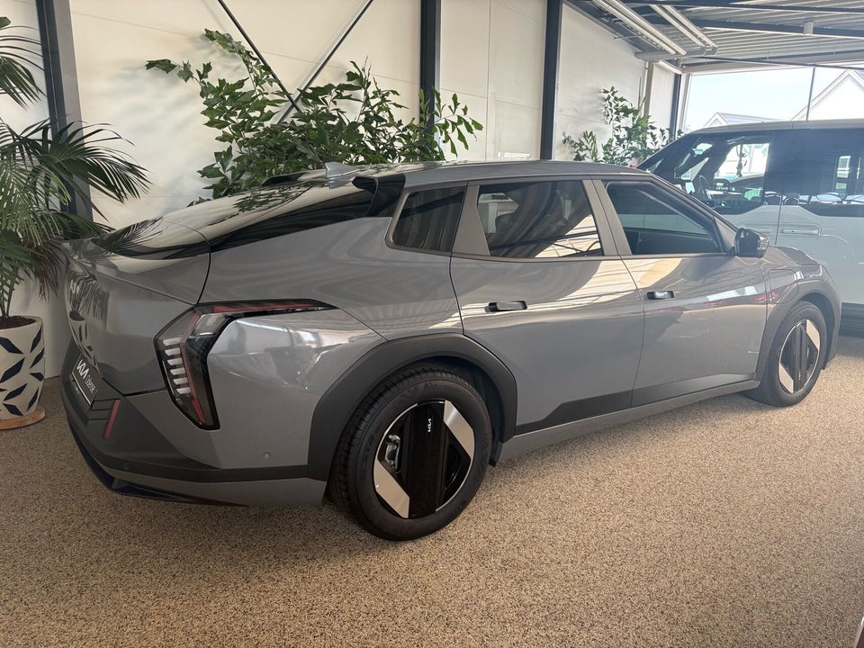 Kia EV4 81 Long Range Prestige Fastback 4d