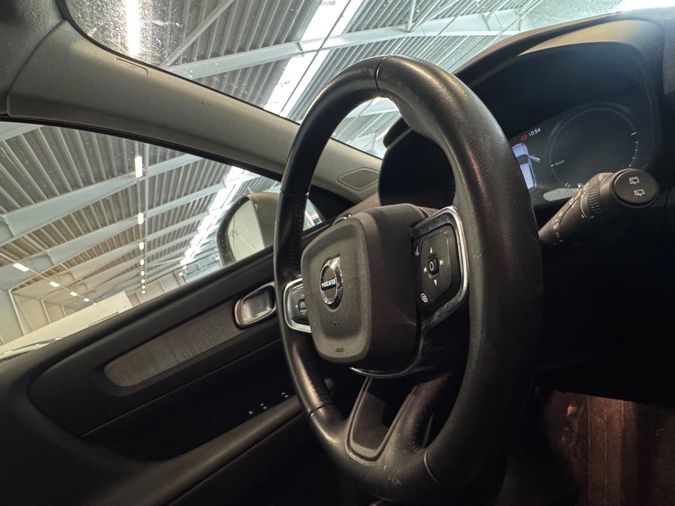 Volvo XC40 1,5 T5 ReCharge Inscription aut. 5d