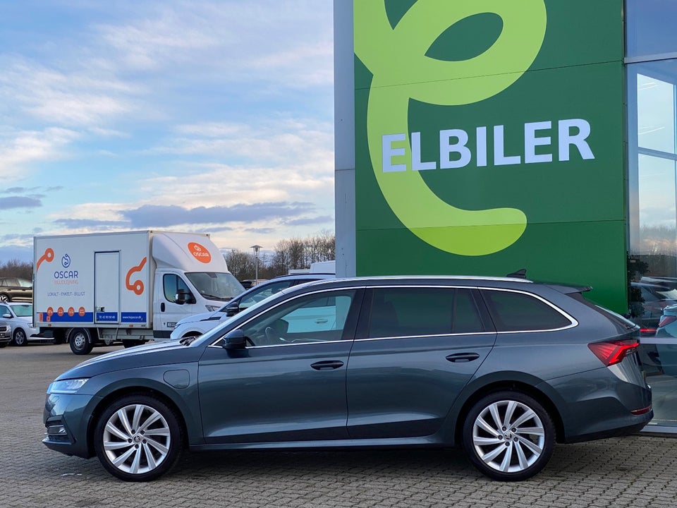 Skoda Octavia 1,4 TSi iV Plus Combi DSG 5d