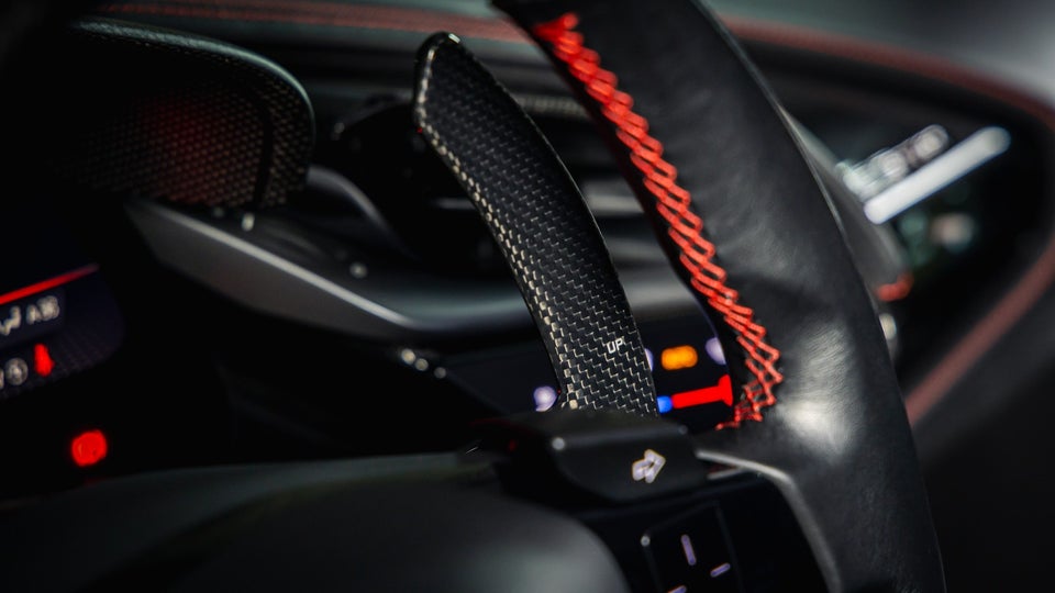 Ferrari SF90 Spider 4,0 DCT 2d