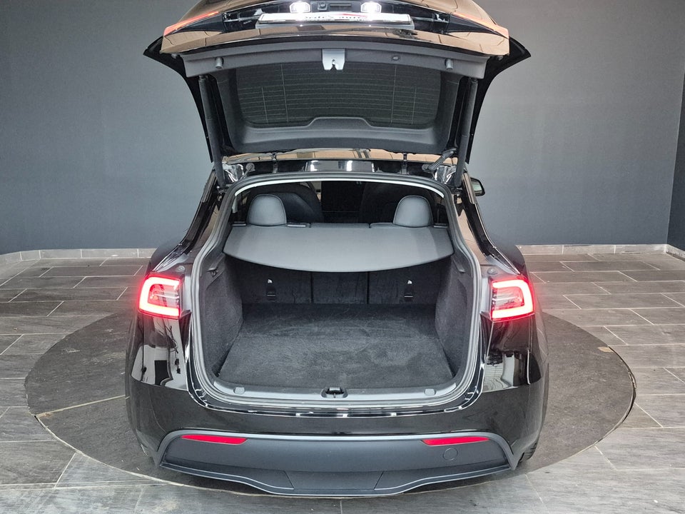 Tesla Model Y Long Range RWD 5d