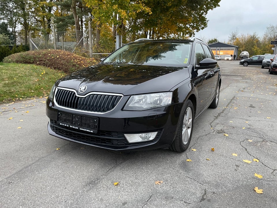 Skoda Octavia 1,6 TDi 105 Ambition Combi DSG 5d