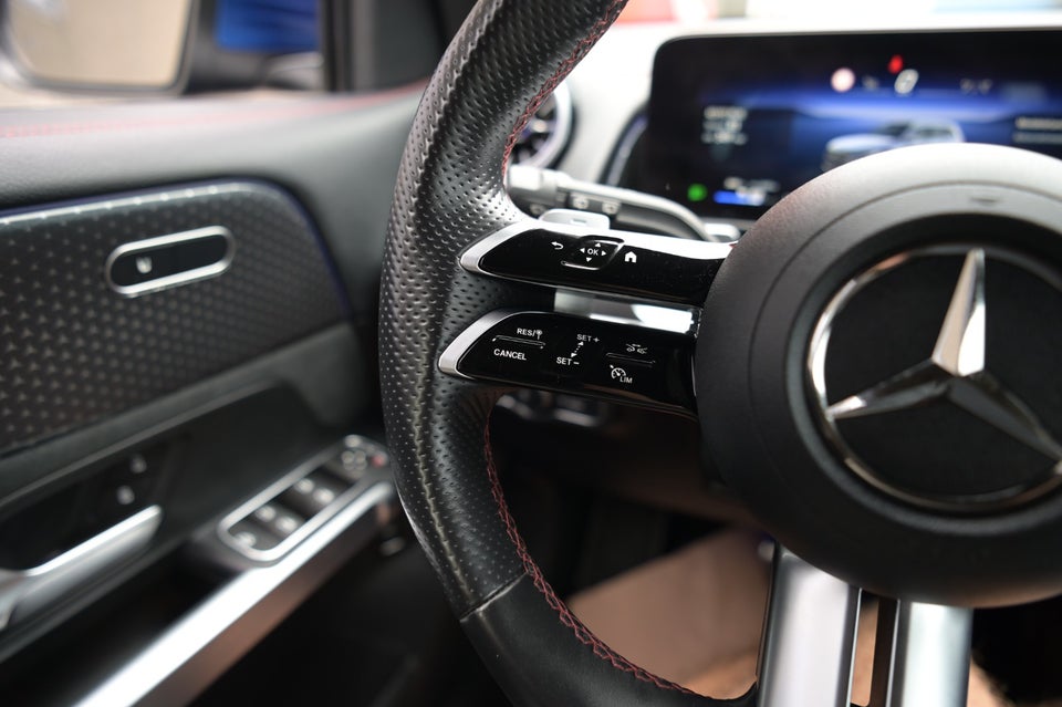 Mercedes EQB250+ AMG Line 7prs 5d