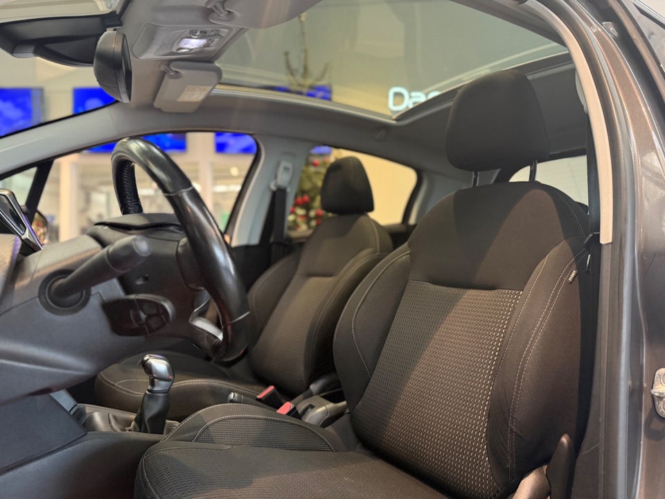 Peugeot 208 1,6 BlueHDi 100 Allure Sky 5d