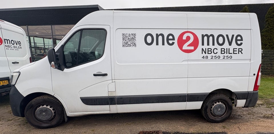 Renault Master IV T33 2,3 dCi 150 L2H2 Kassevogn