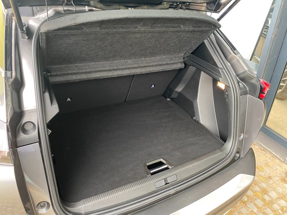 Peugeot 2008 1,2 PureTech 130 Platin EAT8 5d